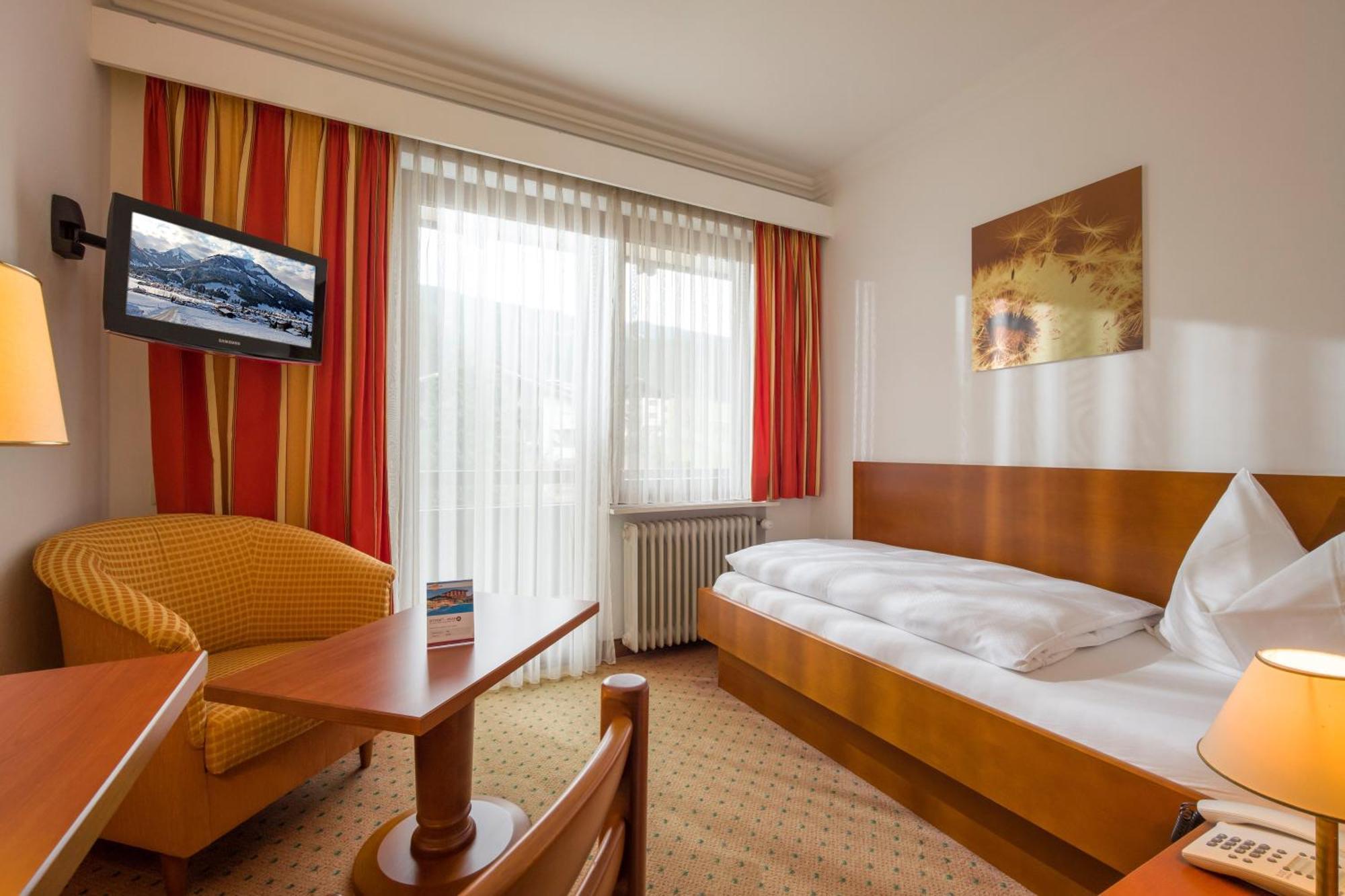 Vital & Sporthotel Brixen Бриксен-им-Тале Екстериор снимка