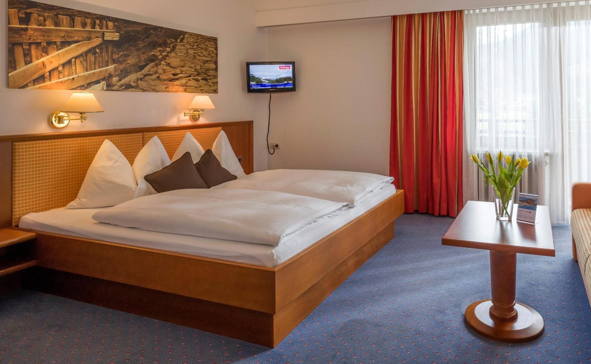 Vital & Sporthotel Brixen Бриксен-им-Тале Екстериор снимка